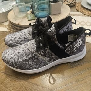 New Balance Tennis Shoes Snake Print 9